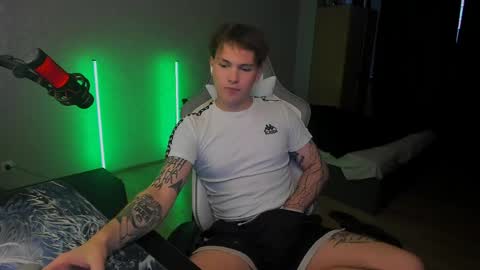 Snapshot of vova_belkin_ chatting on 25, 5, 2026 vova online show from 25, 5, 2026