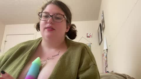 Snapshot of vovianxoxo chatting on 8, 8, 2026 Vivian online show from 8, 8, 2026