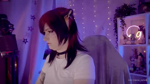 Snapshot of vronnier chatting on 26, 9, 2025 vronnier online show from 26, 9, 2025