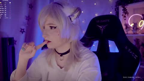 Snapshot of vronnier chatting on 28, 9, 2025 vronnier online show from 28, 9, 2025