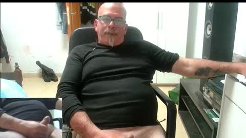 Snapshot of vuda77 chatting on 3, 3, 2026 oscar online show from 3, 3, 2026