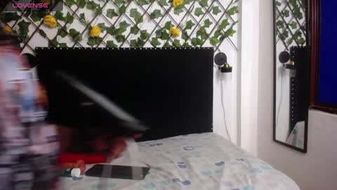 Zoey online show from 12, 9, 2025