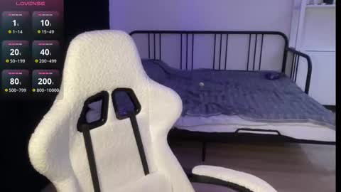 Alice  Before pvt write to me in PM  online show from 26, 11, 2025