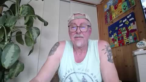 waffel1 online show from 23, 10, 2025