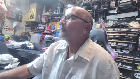 wakesblowinclouds online show from 29, 10, 2025