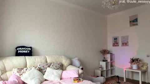 Mia online show from 17, 4, 2026