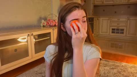 hello guys im Lilian online show from 26, 11, 2025