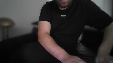 Snapshot of wanderlook chatting on 9, 10, 2025 wanderlook online show from 9, 10, 2025