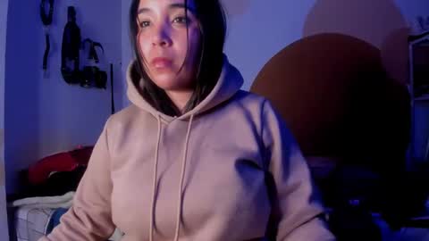 Snapshot of waningrosee chatting on 16, 12, 2024 Waningrose  Lu online show from 16, 12, 2024