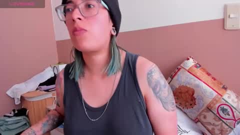 Snapshot of waningrosee chatting on 20, 10, 2025 Waningrose  Lu online show from 20, 10, 2025