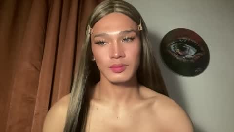 Snapshot of wanna_bewithyouxxx chatting on 18, 5, 2026 LIZA online show from 18, 5, 2026