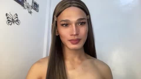 Snapshot of wanna_bewithyouxxx chatting on 22, 5, 2026 LIZA online show from 22, 5, 2026