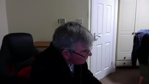 wanttobefree90 online show from 17, 4, 2026