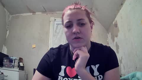 warwhore24 online show from 27, 1, 2025