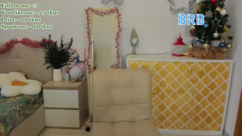 Snapshot of watermelon_sugar_ chatting on 20, 12, 2024 Tess Pls support me with Can we reach 155 my favorite number online show from 20, 12, 2024