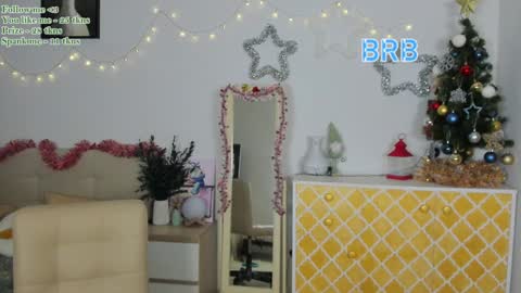 Snapshot of watermelon_sugar_ chatting on 30, 12, 2024 Tess Pls support me with Can we reach 155 my favorite number online show from 30, 12, 2024