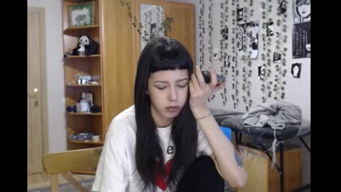 Mina online show from 4, 2, 2026