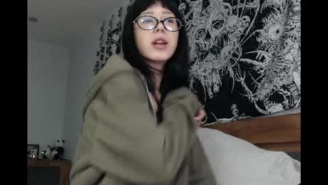 Snapshot of wavy_nights chatting on 30, 5, 2026 Mina online show from 30, 5, 2026
