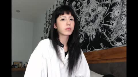 Snapshot of wavy_nights chatting on 31, 5, 2026 Mina online show from 31, 5, 2026