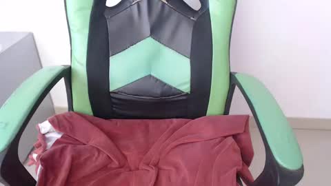 Trixie 3 online show from 23, 4, 2026