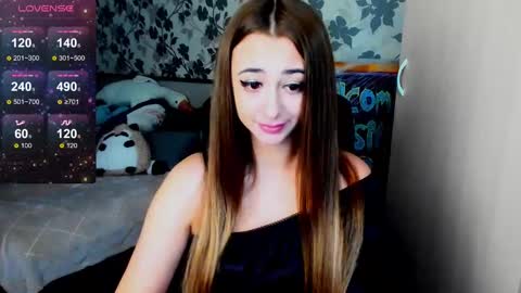 Snapshot of weakness4u chatting on 8, 12, 2024 Maya online show from 8, 12, 2024