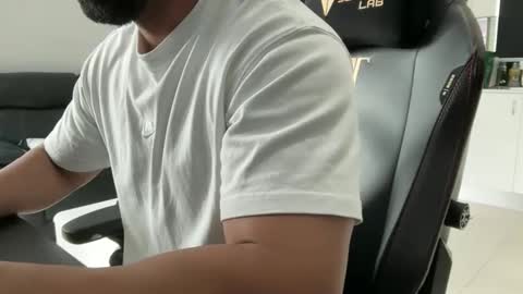 Weapon X online show from 5, 1, 2026