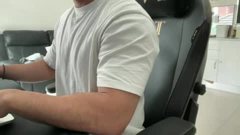 Snapshot of weaponx1 chatting on 1, 7, 2026 Weapon X online show from 1, 7, 2026
