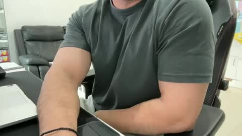 Snapshot of weaponx1 chatting on 15, 7, 2026 Weapon X online show from 15, 7, 2026