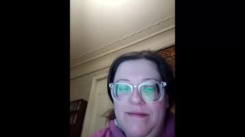Snapshot of webgirl2 chatting on 22, 4, 2026 Marina online show from 22, 4, 2026