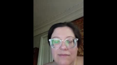 Snapshot of webgirl2 chatting on 19, 5, 2026 Marina online show from 19, 5, 2026