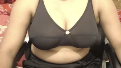 Snapshot of webshowxxx chatting on 12, 7, 2026 mina online show from 12, 7, 2026