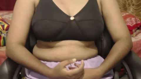 Snapshot of webshowxxx chatting on 28, 7, 2026 mina online show from 28, 7, 2026