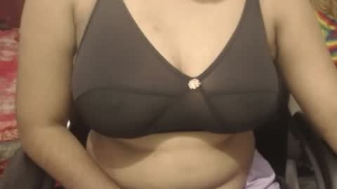 Snapshot of webshowxxx chatting on 6, 8, 2026 mina online show from 6, 8, 2026