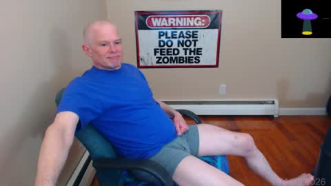 Snapshot of weird_chris chatting on 19, 4, 2026 Chris online show from 19, 4, 2026