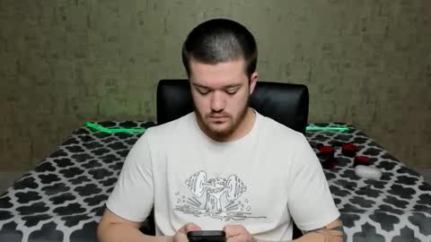 Snapshot of well_boy_ chatting on 4, 4, 2026 well_boy_ online show from 4, 4, 2026