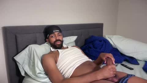 Snapshot of wellpackaged_ chatting on 18, 4, 2026 Langston online show from 18, 4, 2026