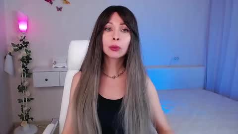 Wendi Foster online show from 10, 2, 2025