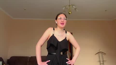Snapshot of wendolynmusil chatting on 26, 5, 2026 Anna online show from 26, 5, 2026