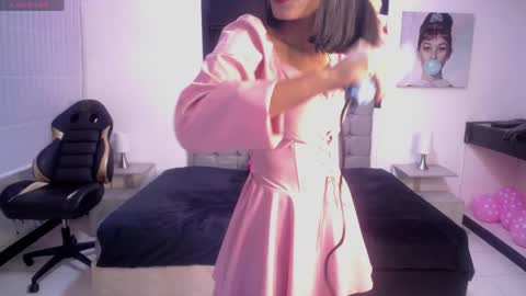 Snapshot of wendy_1_ chatting on 15, 5, 2026 wendy_1_ online show from 15, 5, 2026