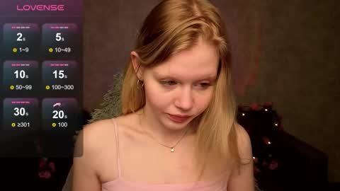 Snapshot of wendy_228 chatting on 14, 11, 2025 Wendy online show from 14, 11, 2025