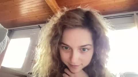 Snapshot of wenus_ss chatting on 8, 12, 2024 wenus_ss online show from 8, 12, 2024