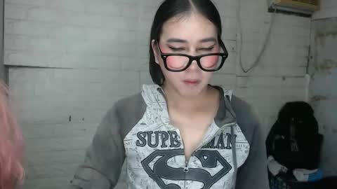 Snapshot of weremeanttobe chatting on 28, 10, 2025 andrew online show from 28, 10, 2025