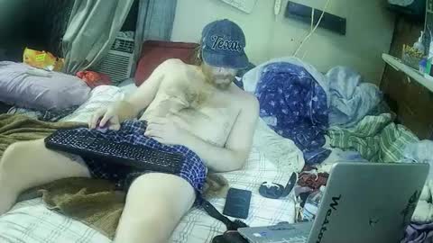 Snapshot of westninja chatting on 10, 10, 2025 EASTOFF online show from 10, 10, 2025