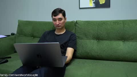 Snapshot of westworldcouple chatting on 30, 7, 2026 SILVIA and HUGS ------------ online show from 30, 7, 2026