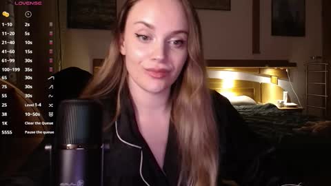 Lana online show from 11, 11, 2025