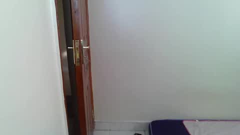 wet_pussy2025 online show from 22, 11, 2025