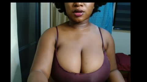 Snapshot of wet_xxpussy55 chatting on 12, 7, 2026 Sonia online show from 12, 7, 2026