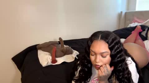 SheSquirts online show from 3, 11, 2025