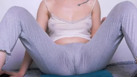 Snapshot of wetdream221 chatting on 23, 4, 2026 Beatrice Moan from LovenseWet from Tip MenuOpen for Private online show from 23, 4, 2026