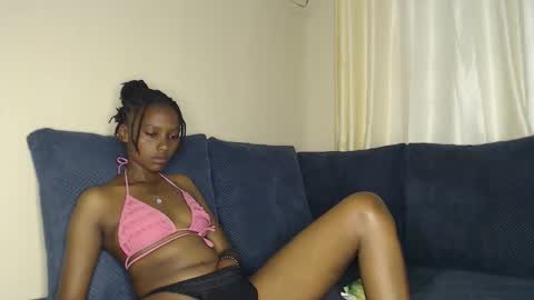 Snapshot of wetfreakym chatting on 7, 5, 2026 Bella online show from 7, 5, 2026